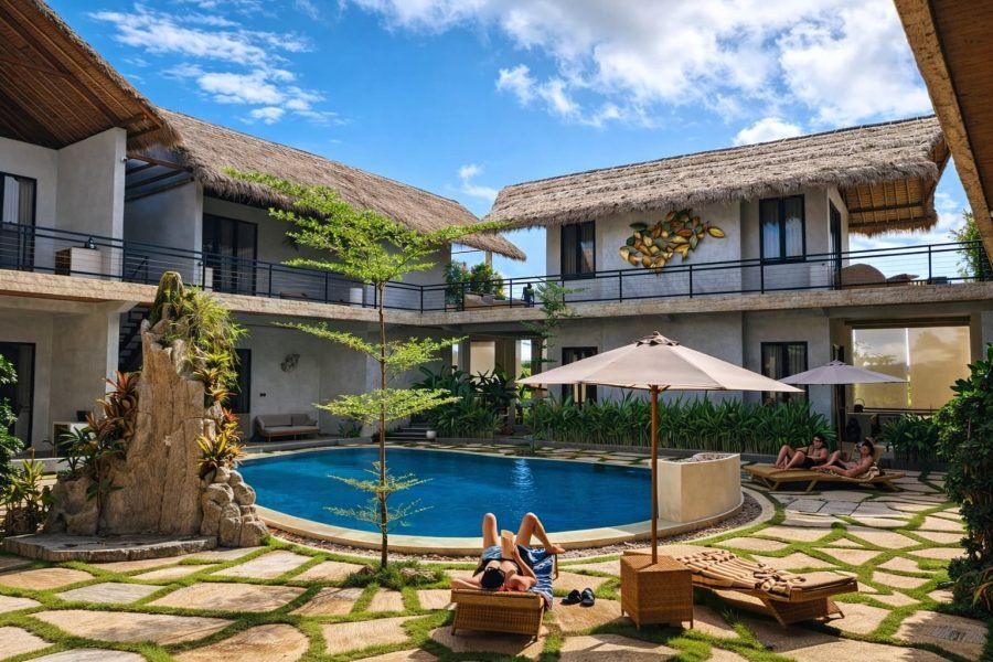 Pool and gardens at Bella Vida Resort